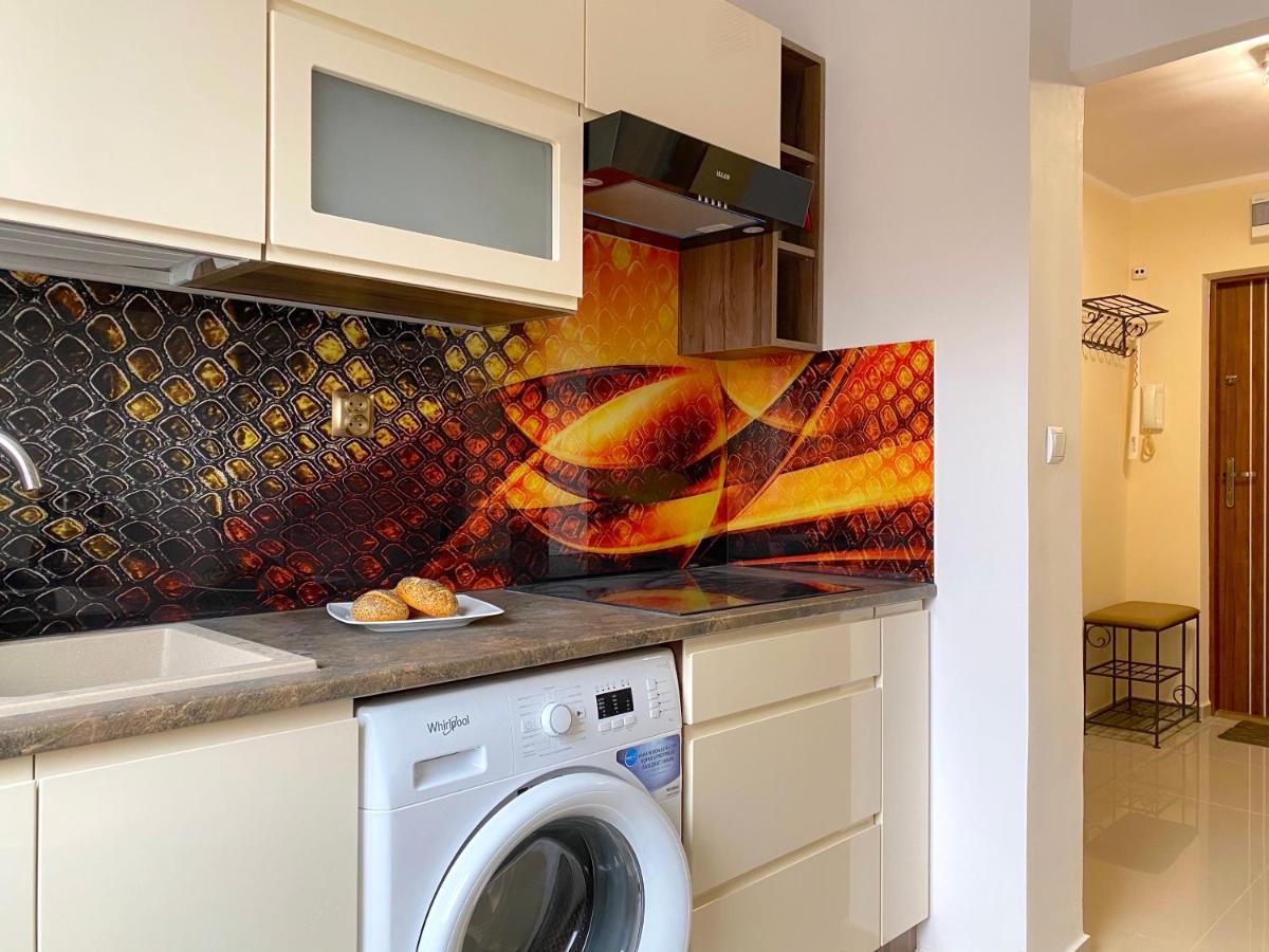 Swish Apartment -10 Min To Old Town Gdansk,Pkp & Shopping Mall エクステリア 写真
